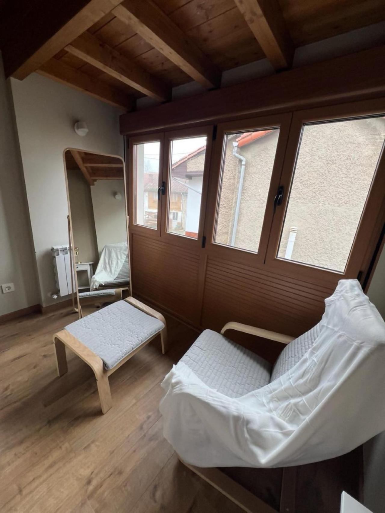 Willa Casa Moises En Bimenes Zewnętrze zdjęcie